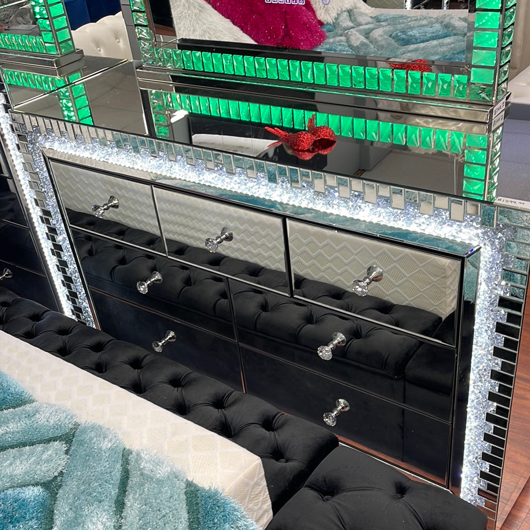 Mirrored Dresser w/LED lighting & diamonds