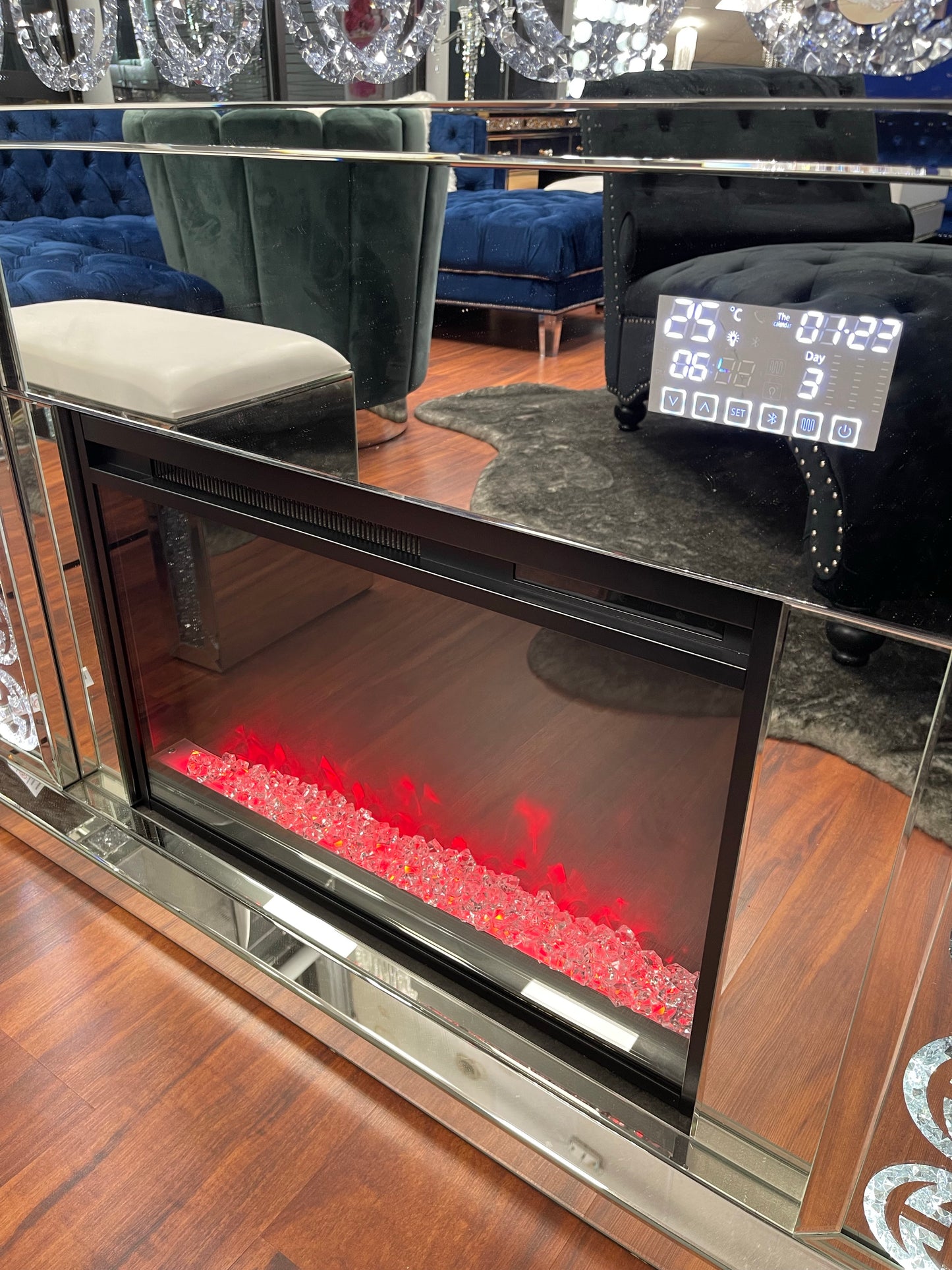 GG Mirrored Bluetooth Fireplace