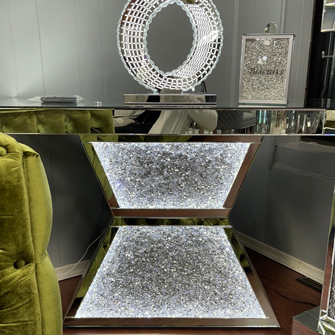 Mirrored LED console w/Crushed Diamonds 💎