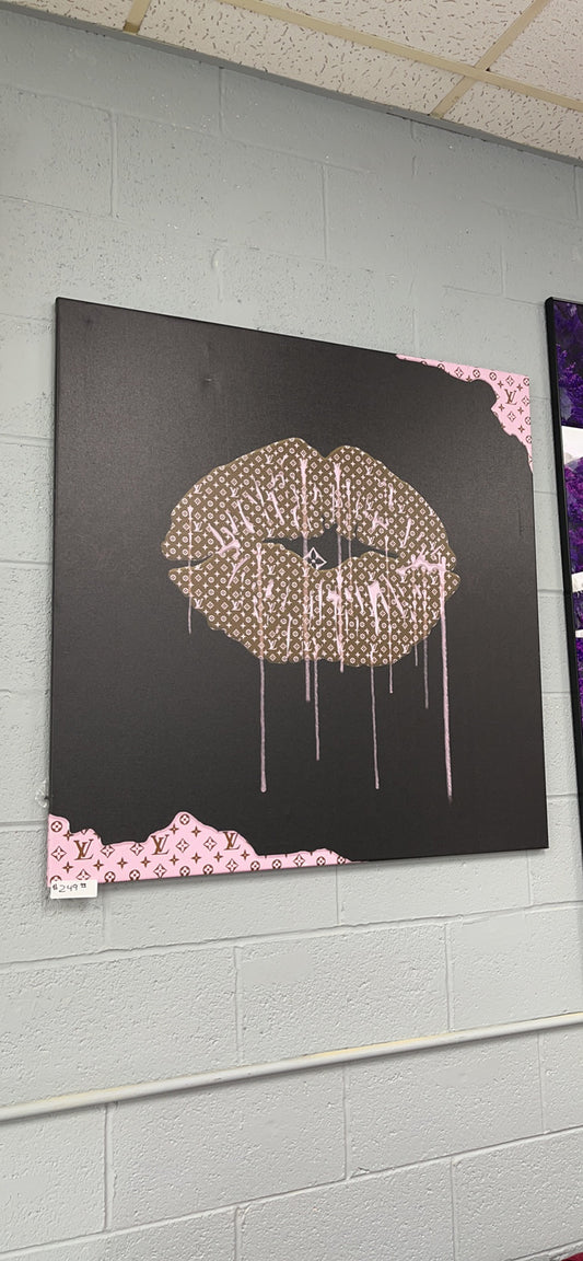 Pink & Black Lips Designer Wall Decor
